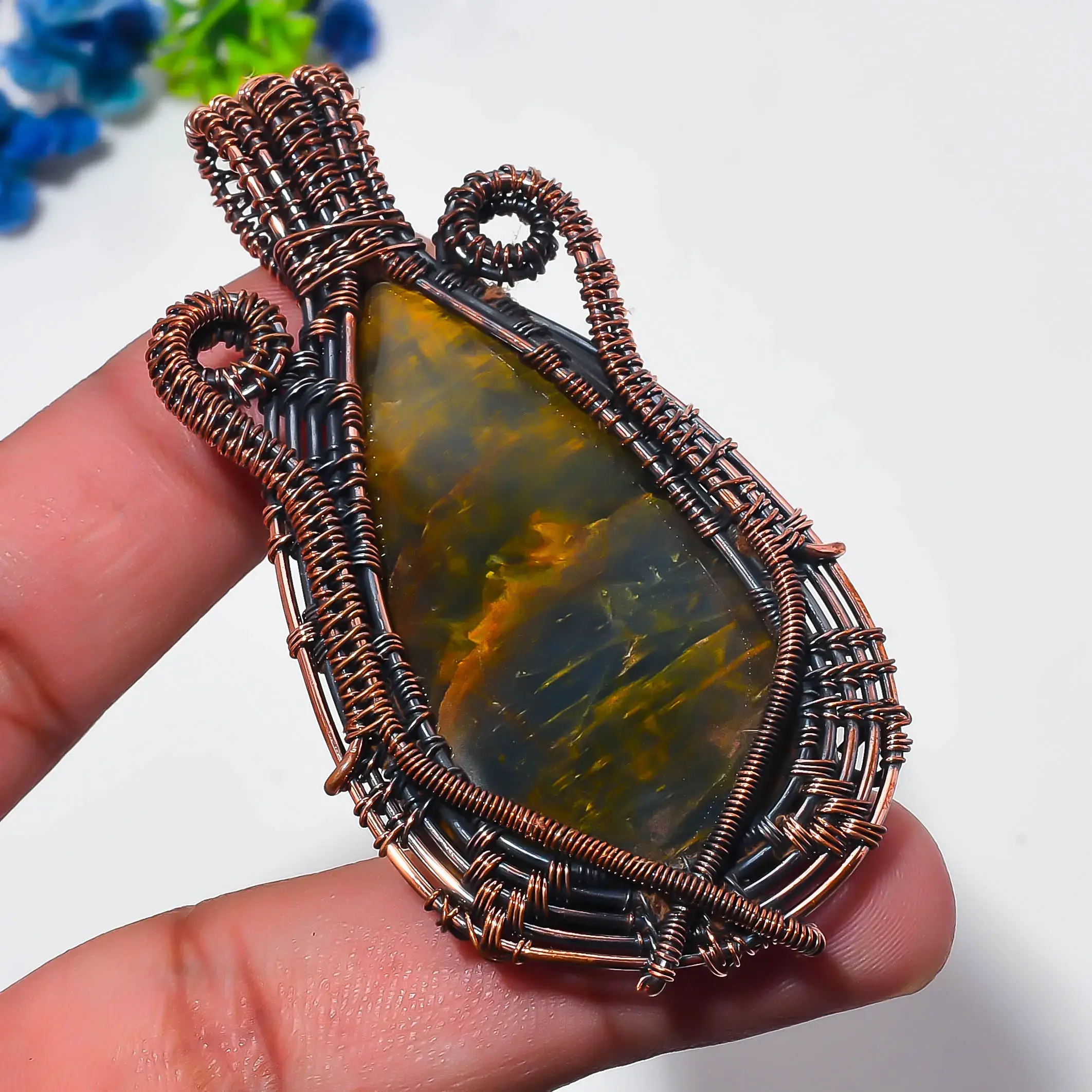 Copper Wire Pendant thumb