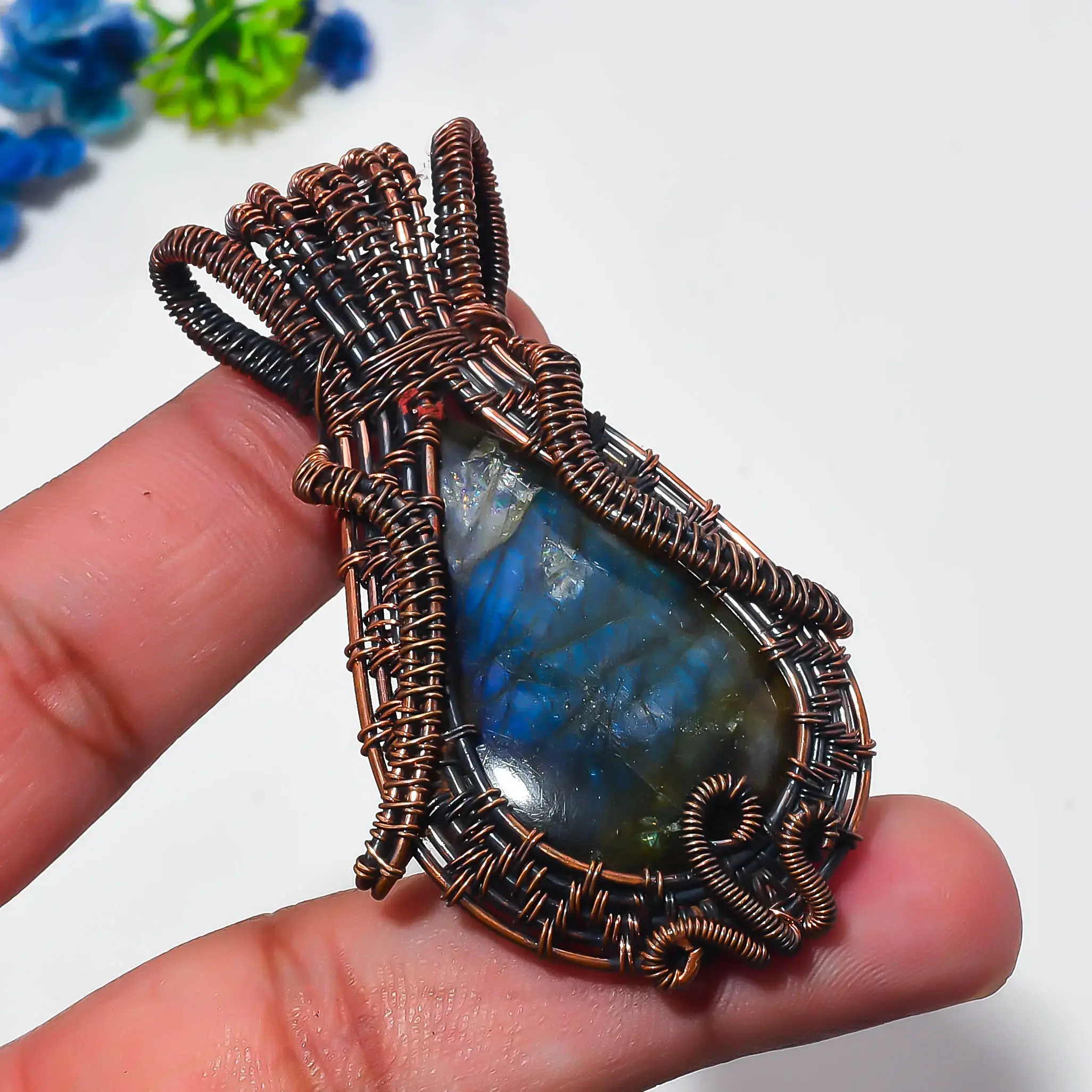 Copper Wire Pendant thumb