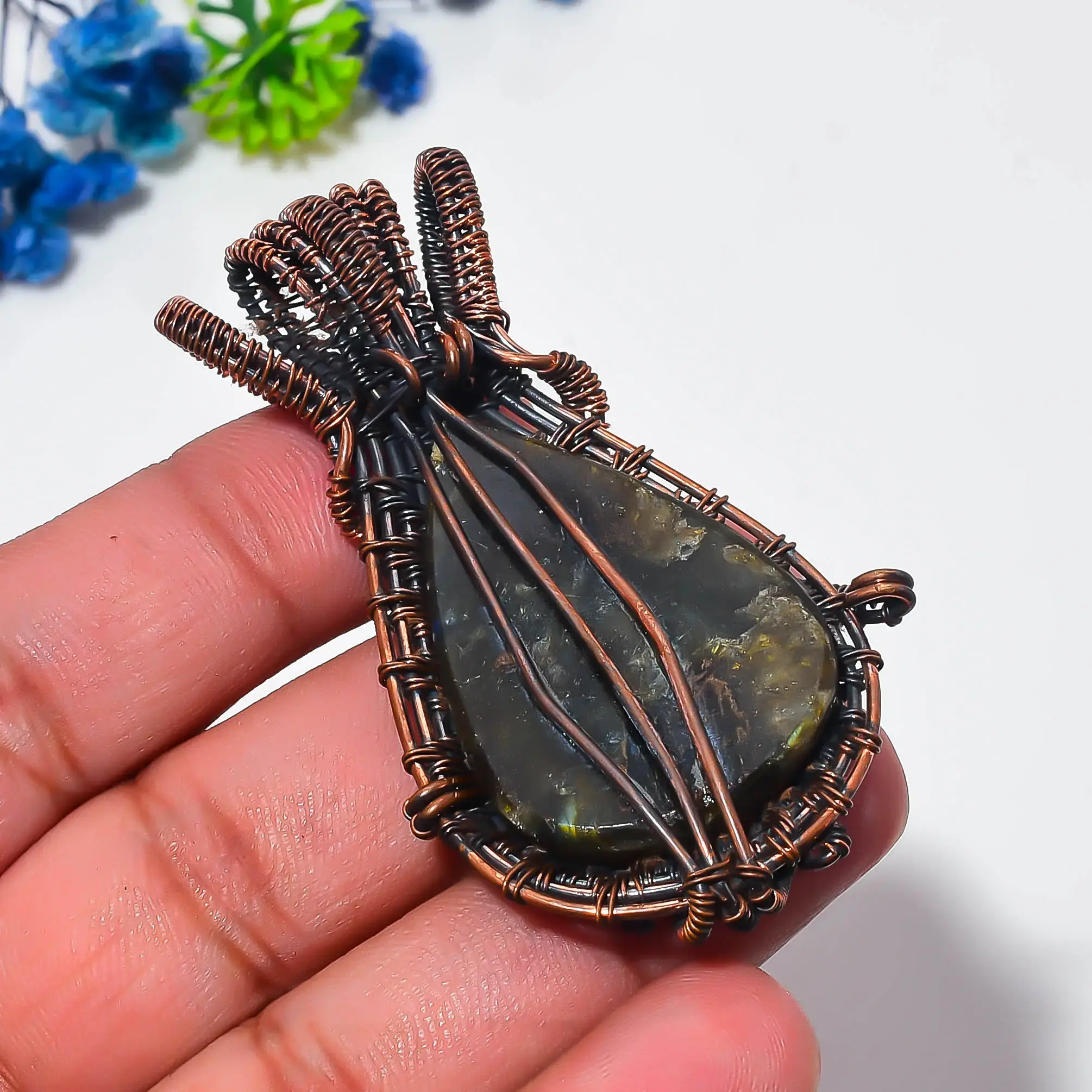 Copper Wire Pendant thumb