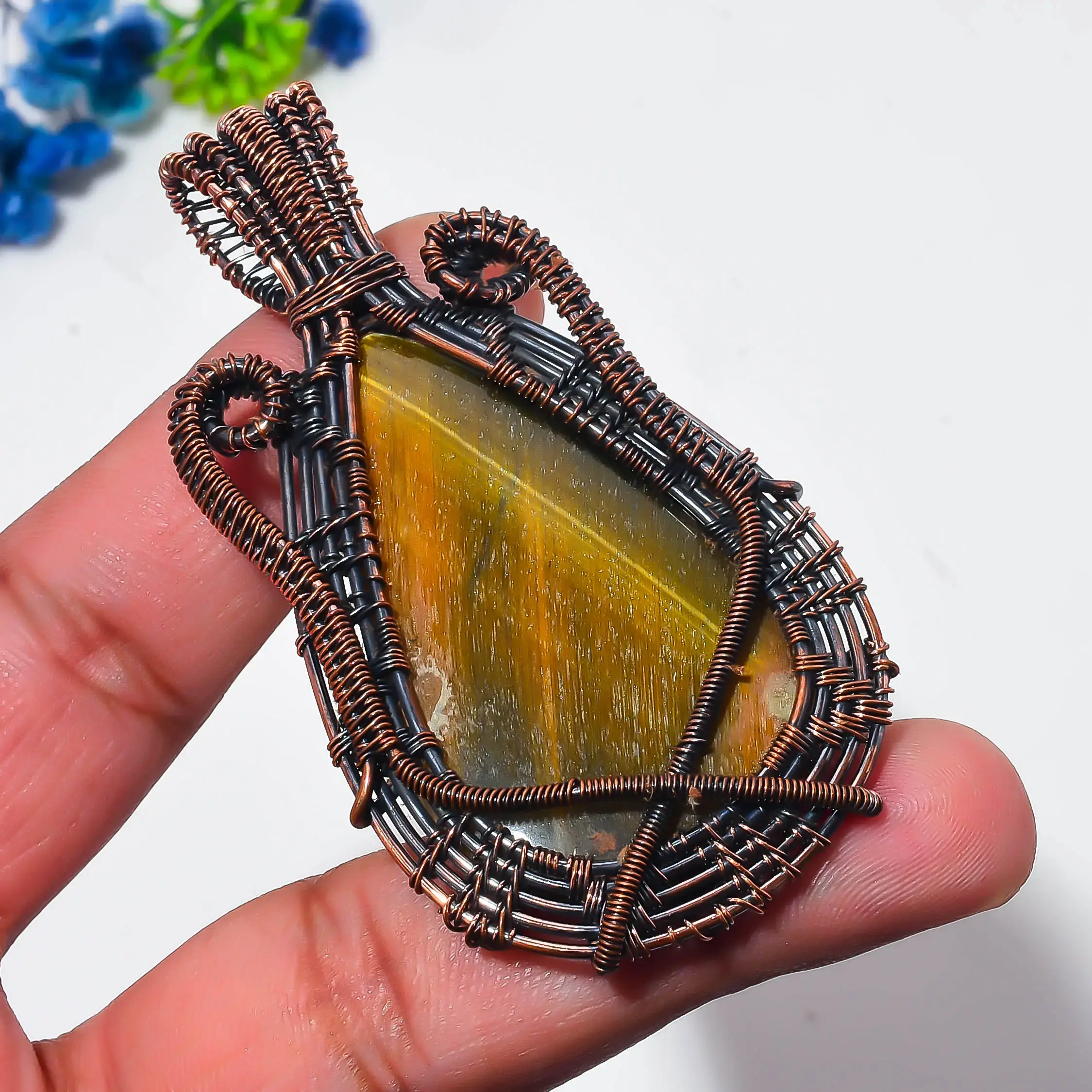 Copper Wire Pendant thumb