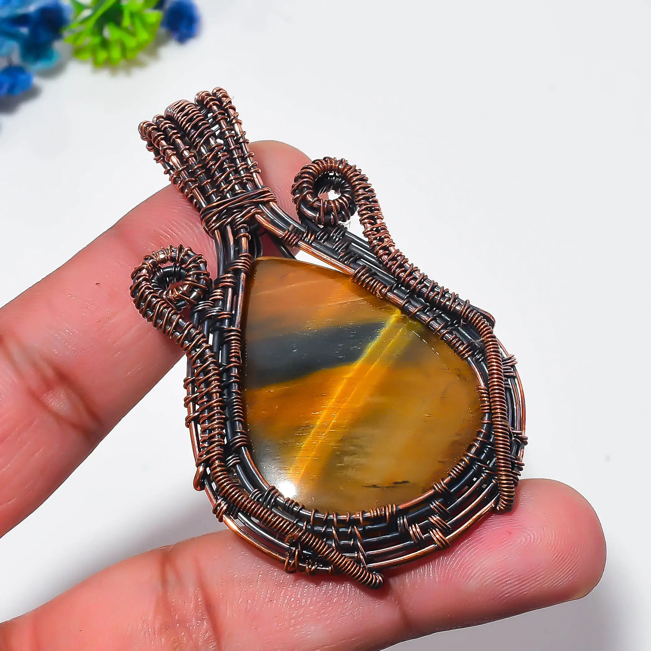 Copper Wire Pendant thumb