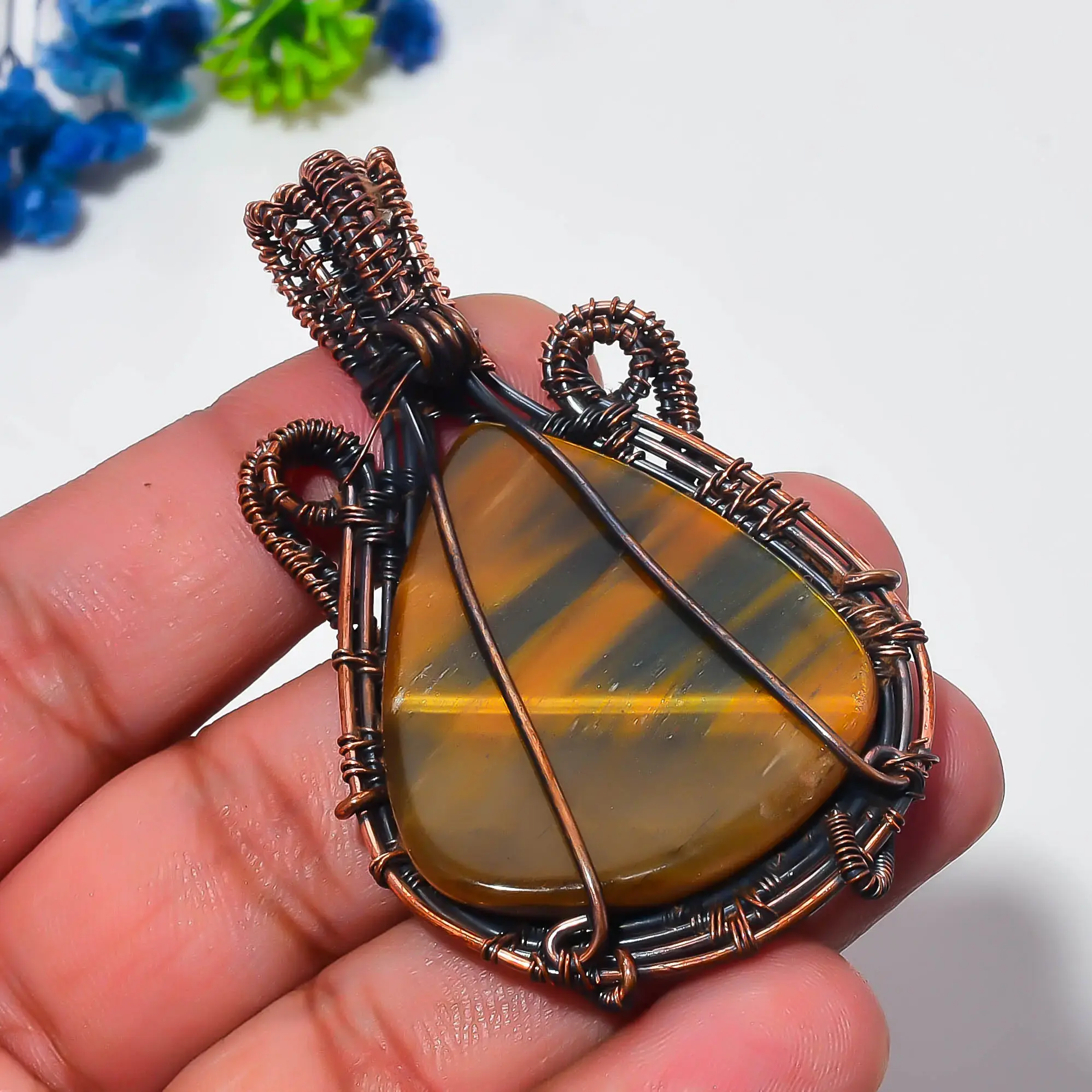 Copper Wire Pendant thumb