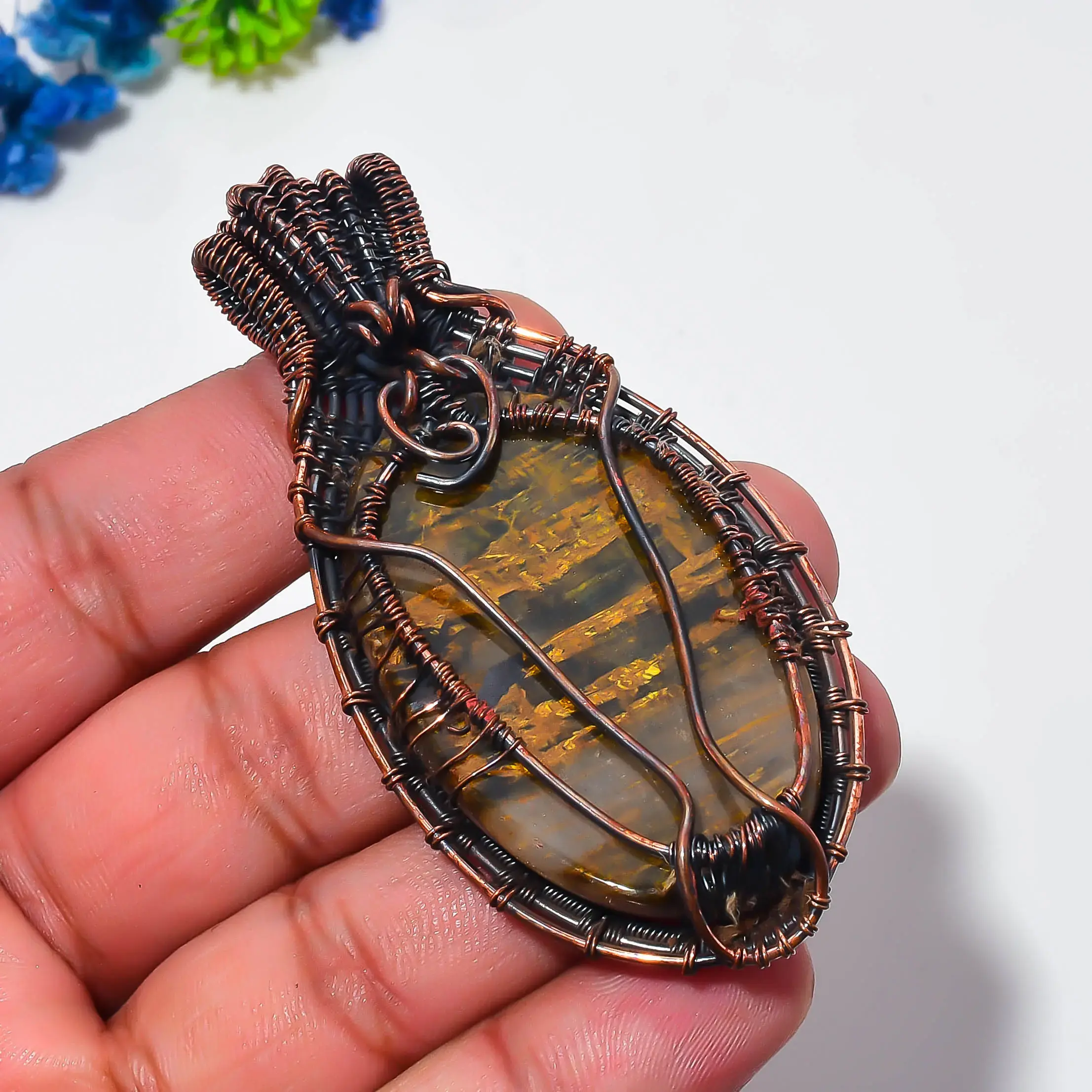 Copper Wire Pendant thumb