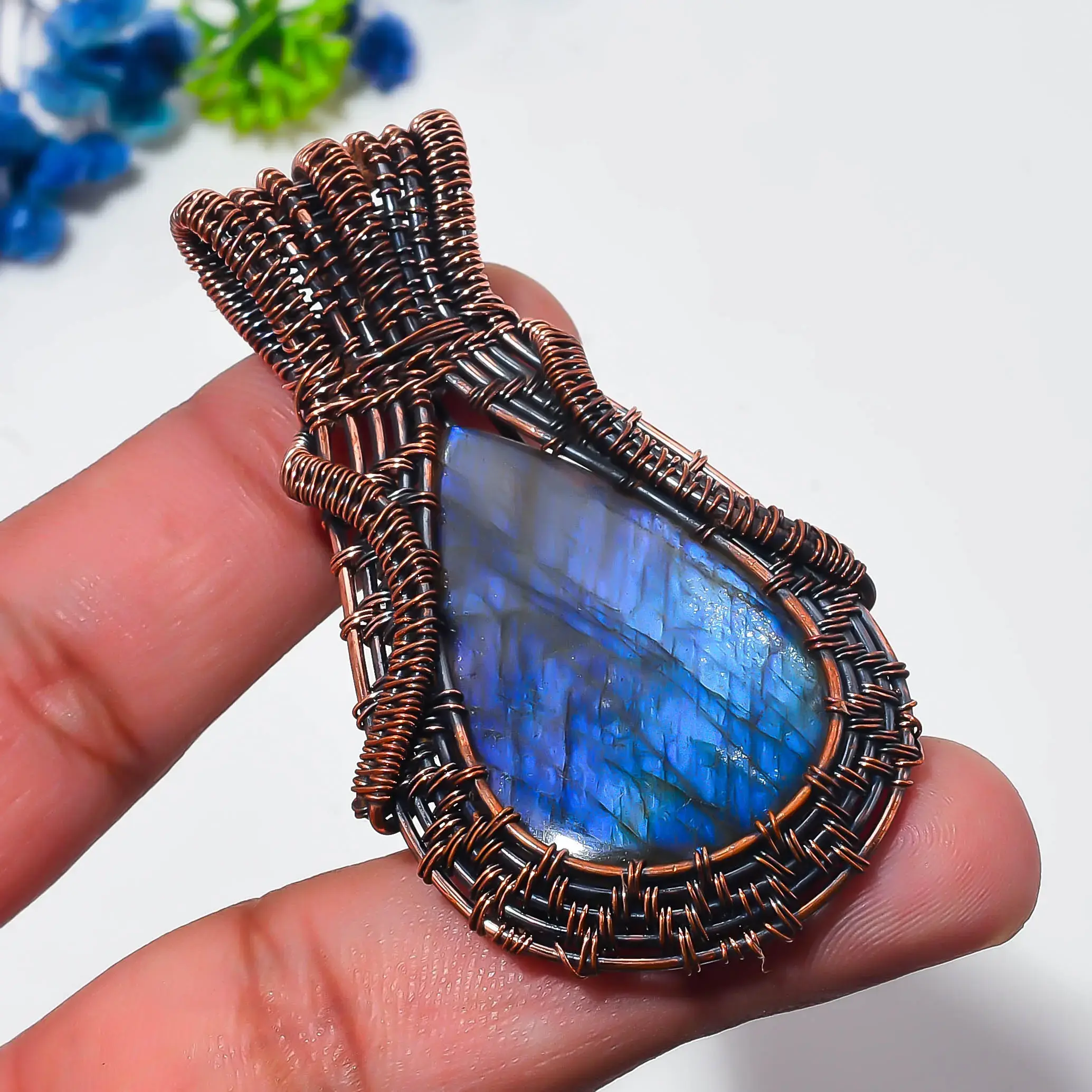 Copper Wire Pendant thumb