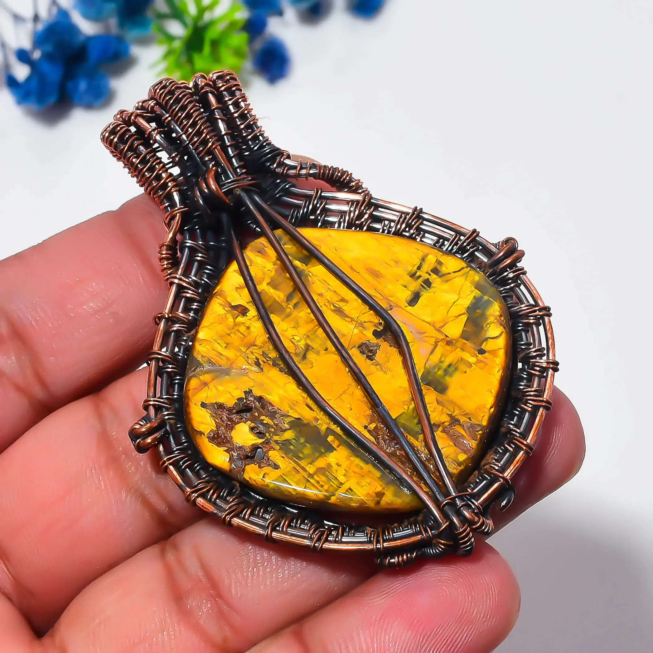 Copper Wire Pendant thumb
