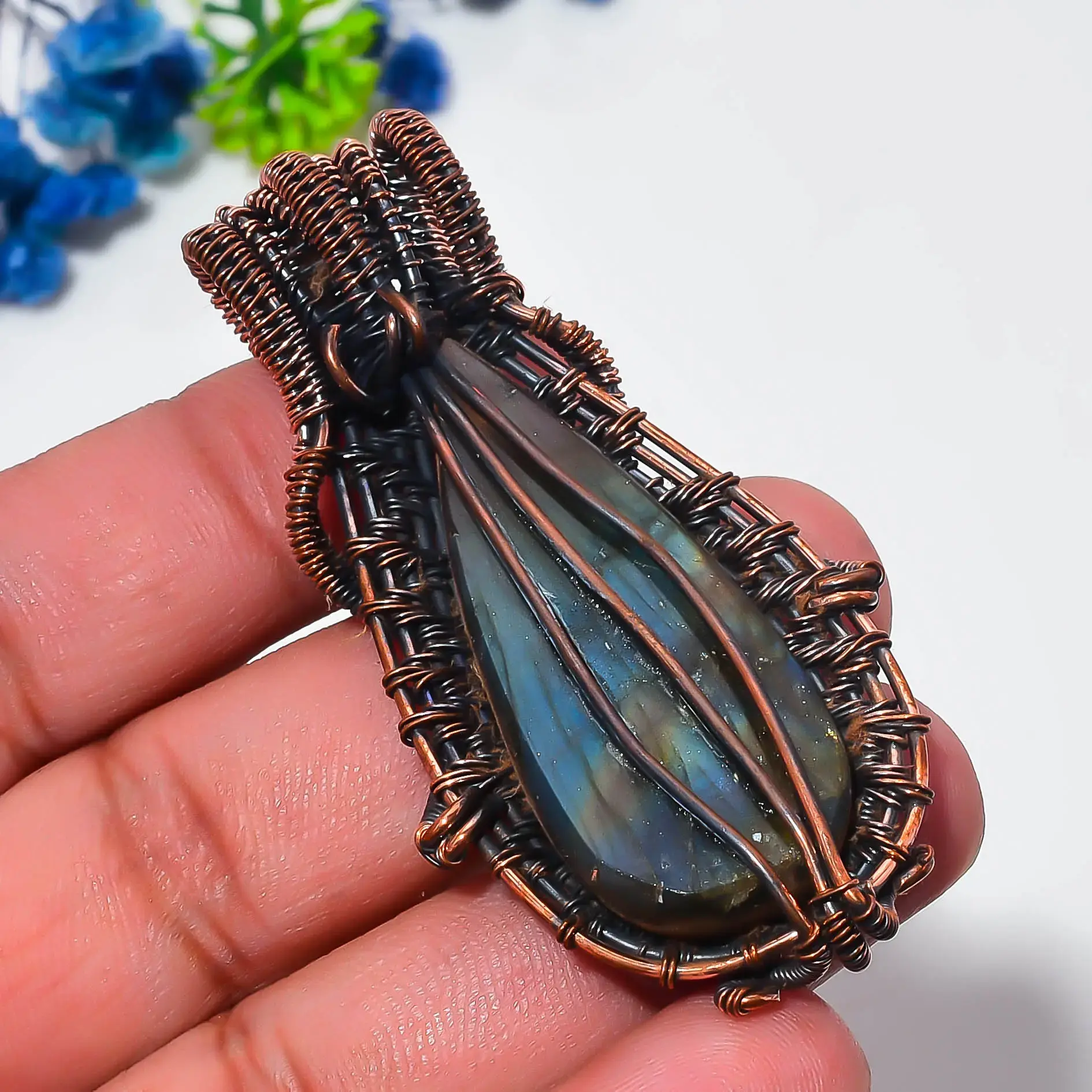 Copper Wire Pendant thumb