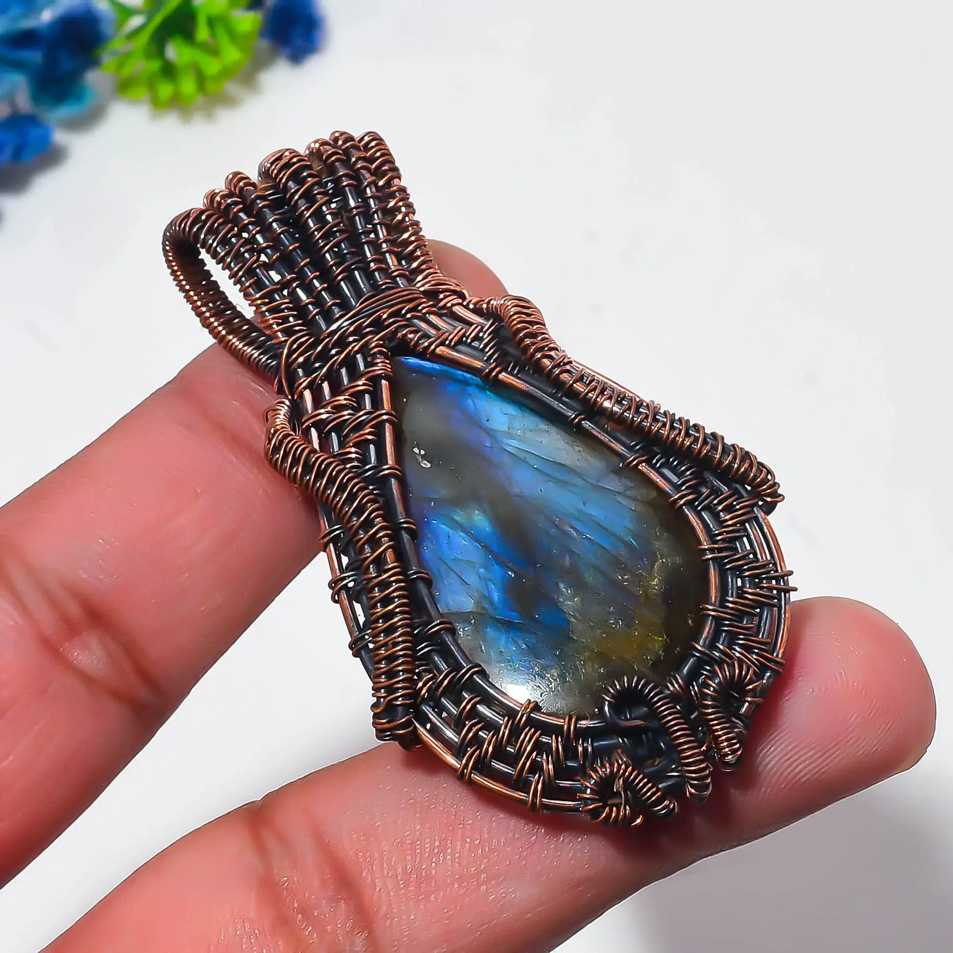 Copper Wire Pendant thumb