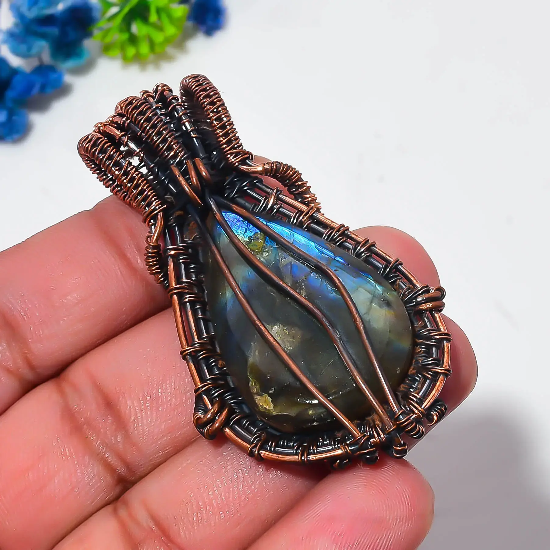 Copper Wire Pendant thumb