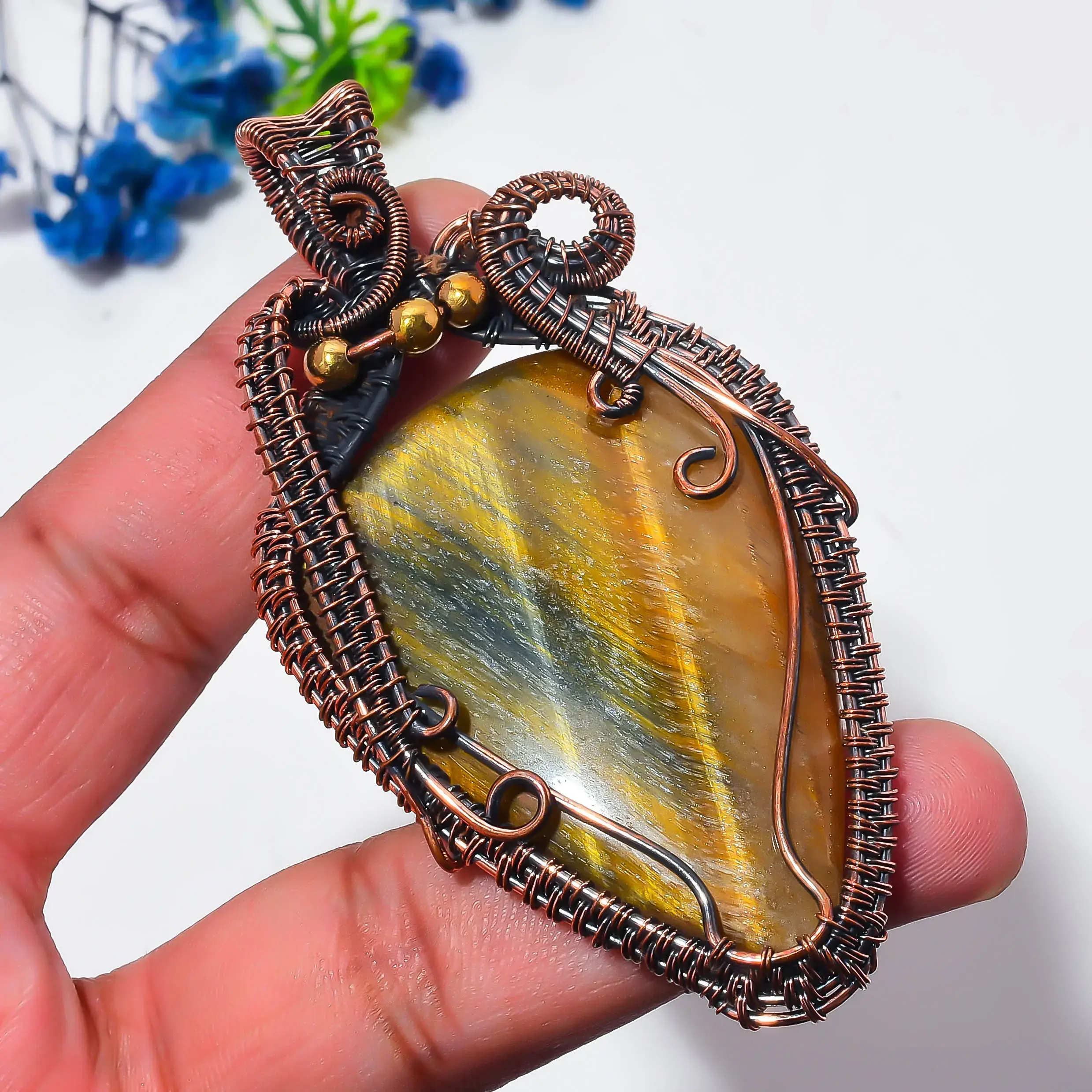 Copper Wire Pendant thumb