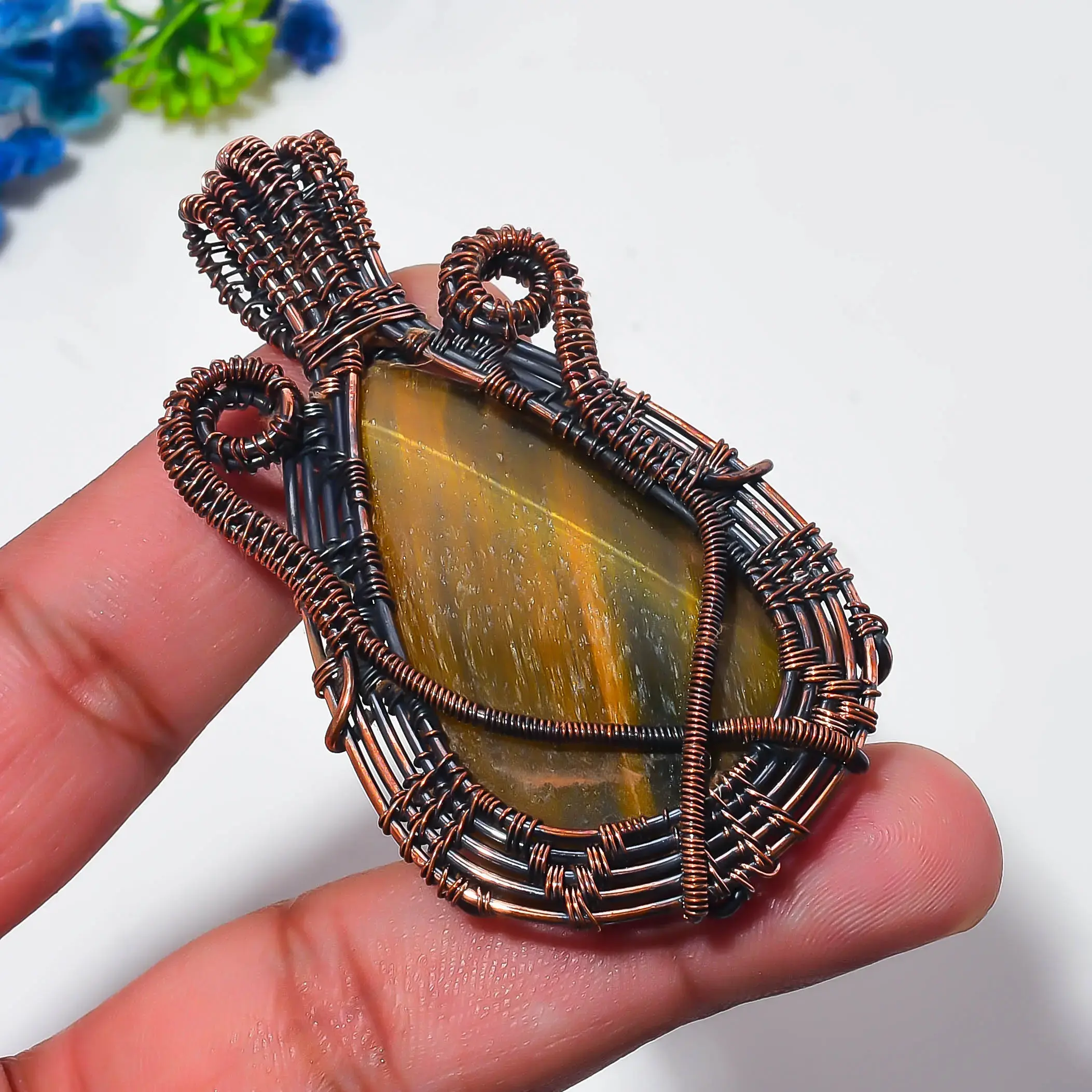 Copper Wire Pendant thumb