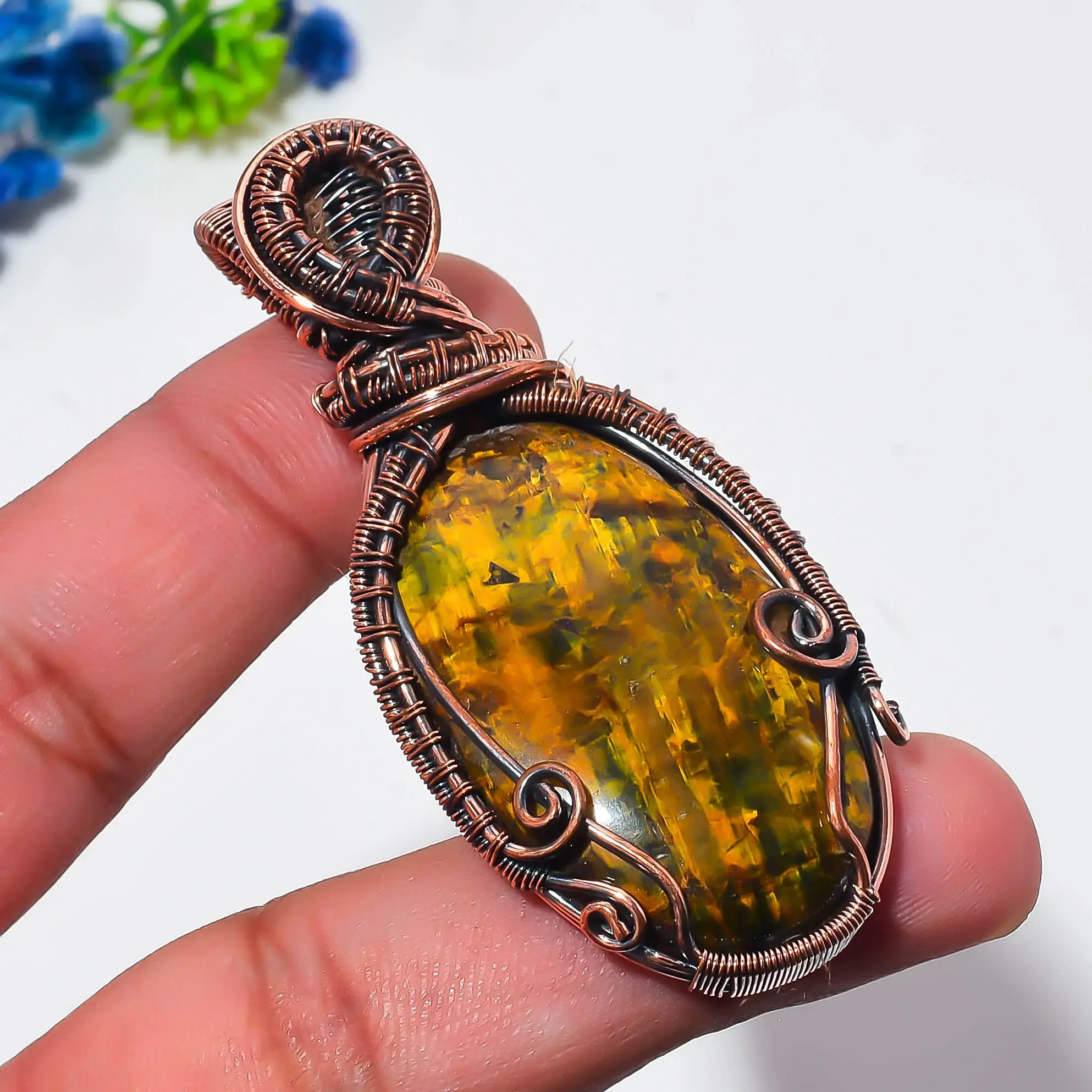 Copper Wire Pendant thumb