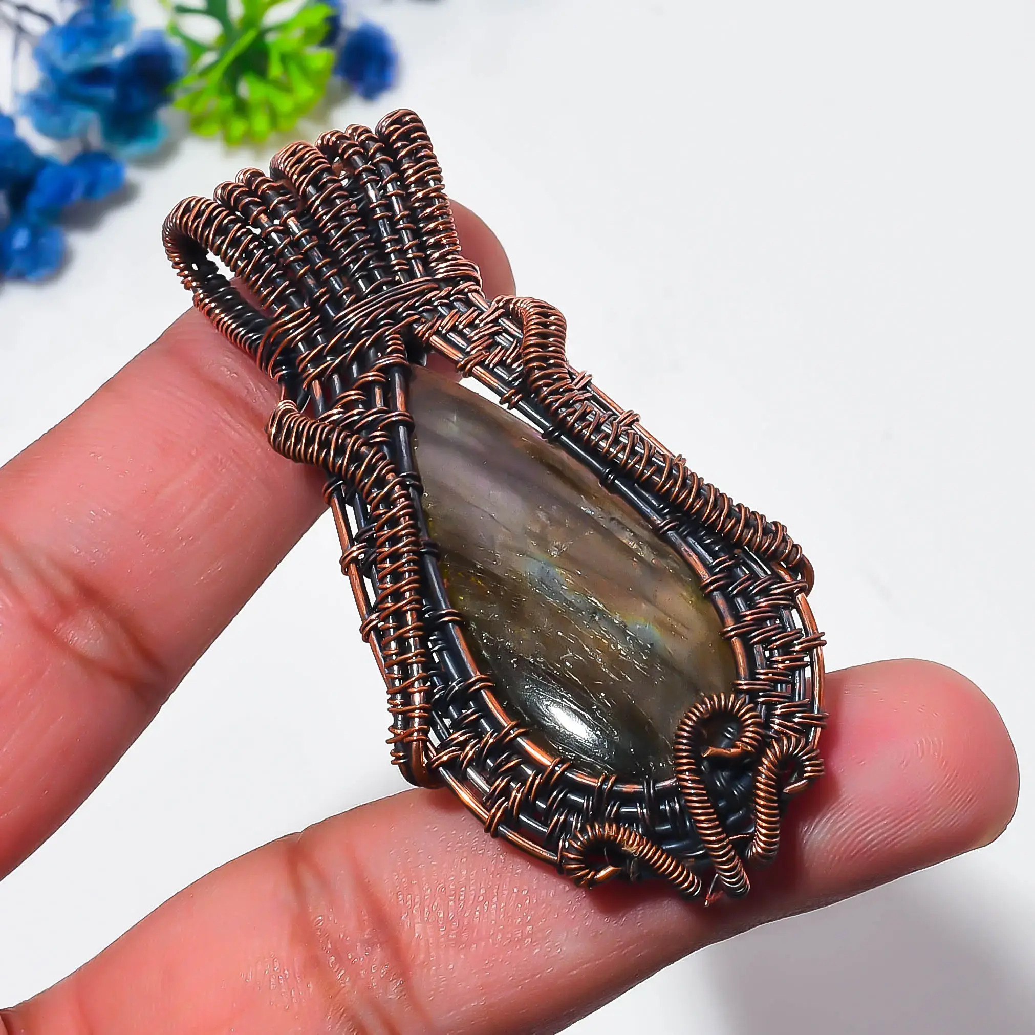 Copper Wire Pendant thumb