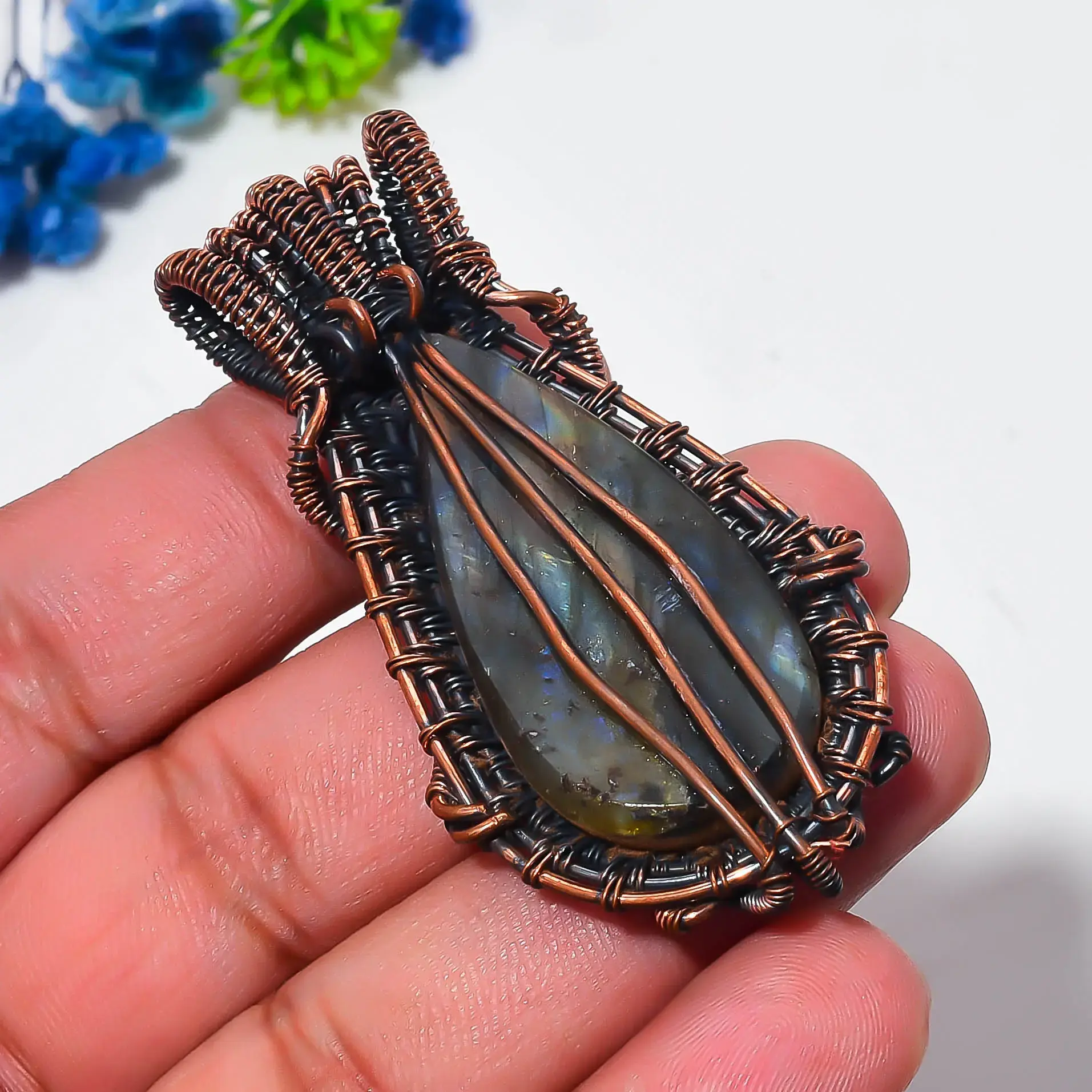 Copper Wire Pendant thumb