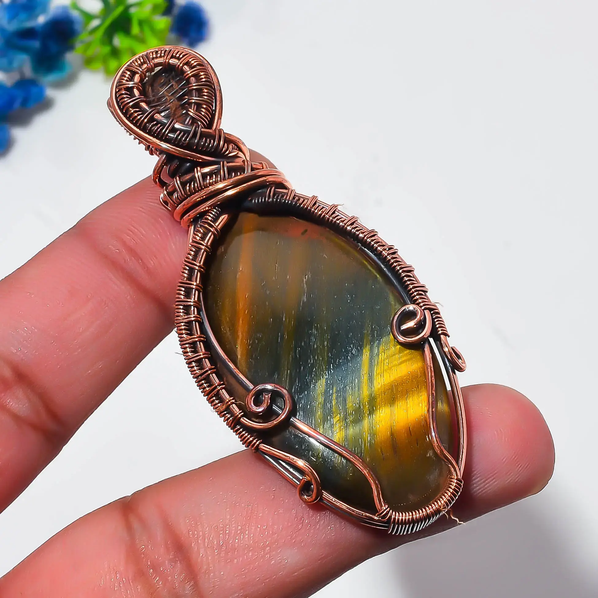 Copper Wire Pendant thumb