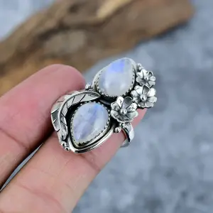 Celestial Glow: Handmade Moonstone & Sterling Silver Ring